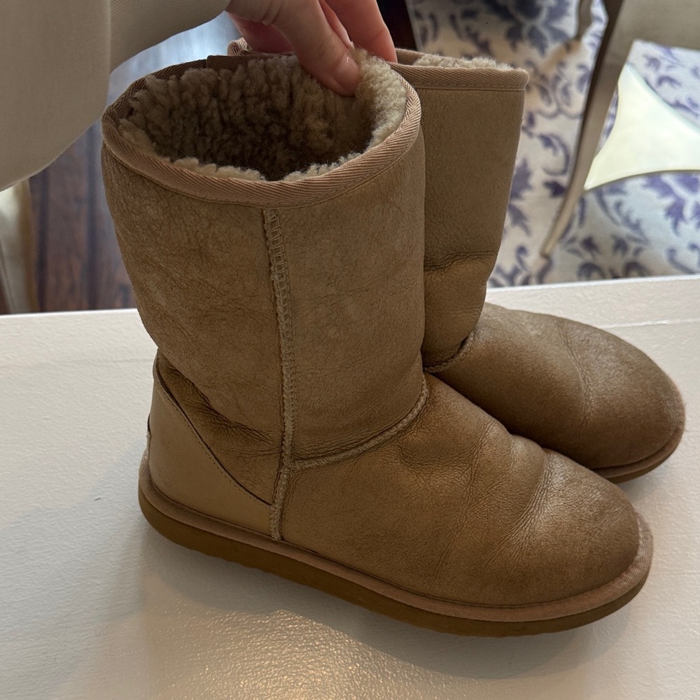 Cozy Tan UGG Shearling Women's Boots